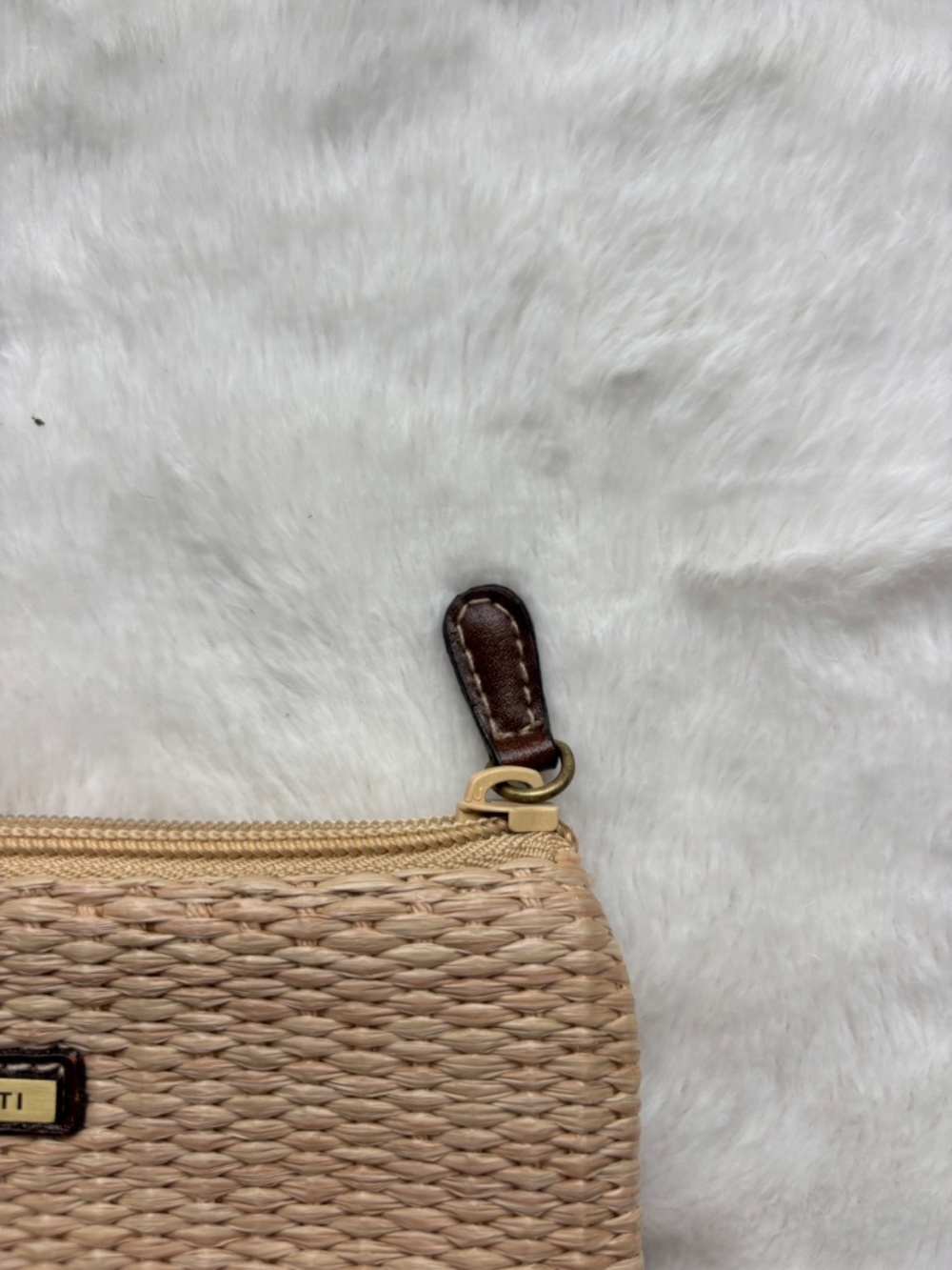 Rosetti Woven Straw & Brown Faux Leather Mini Pouch Coin Purse - Picture 3 of 10
